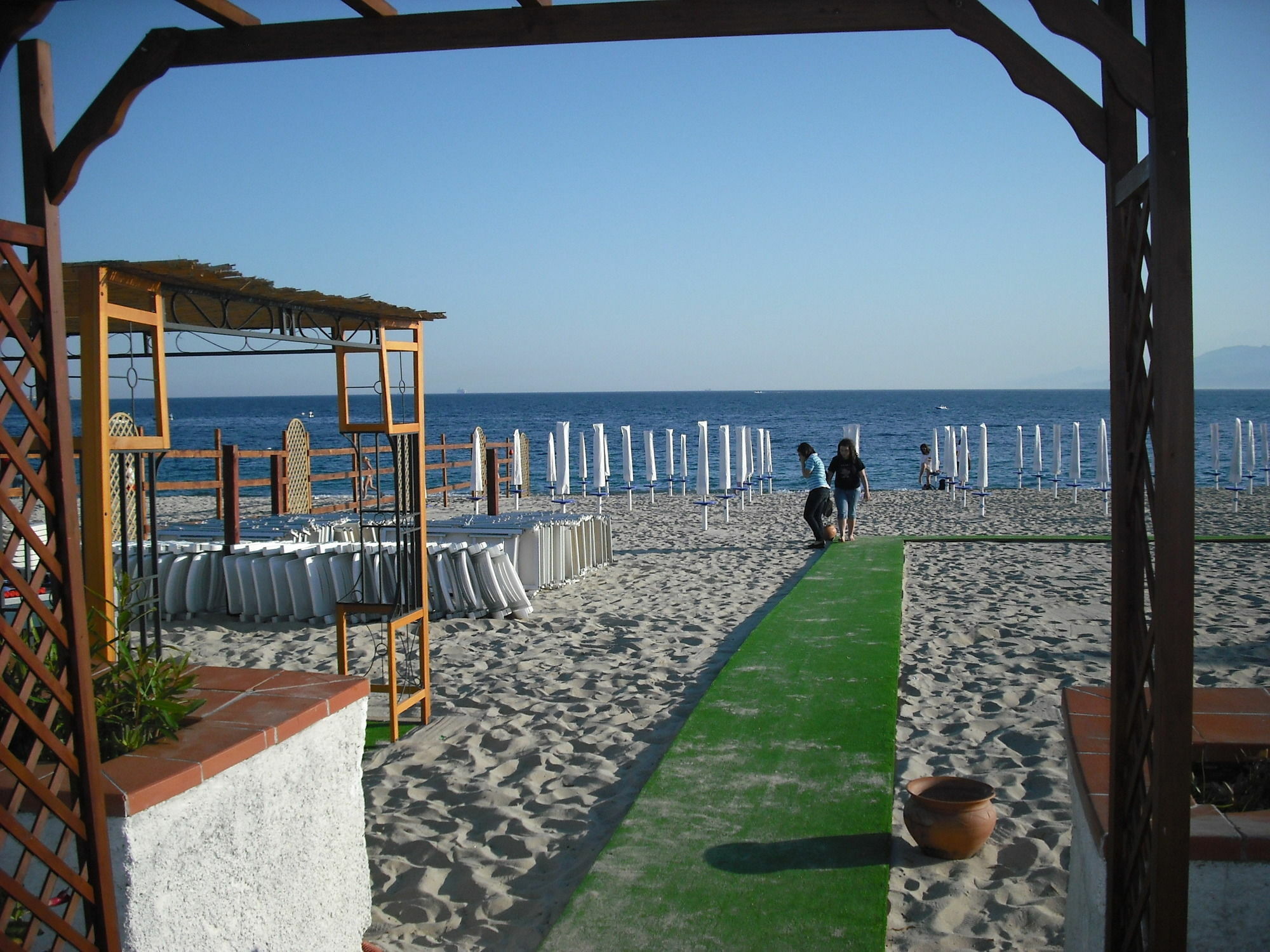 Regent Beach Hotel & Apartments Reggio di Calabria Exteriör bild